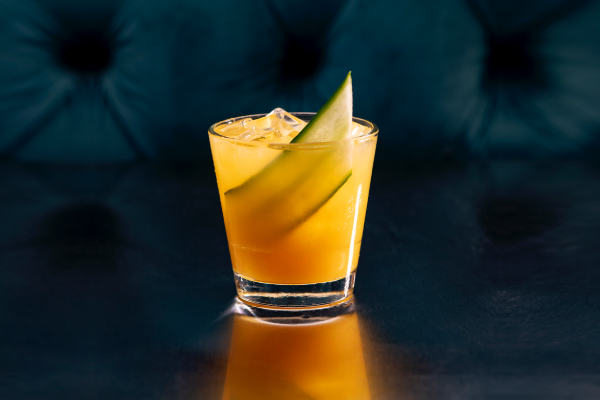 cocktails & drinks